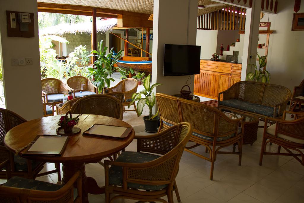 Alvi Star Inn Thulhaadhoo Exterior foto