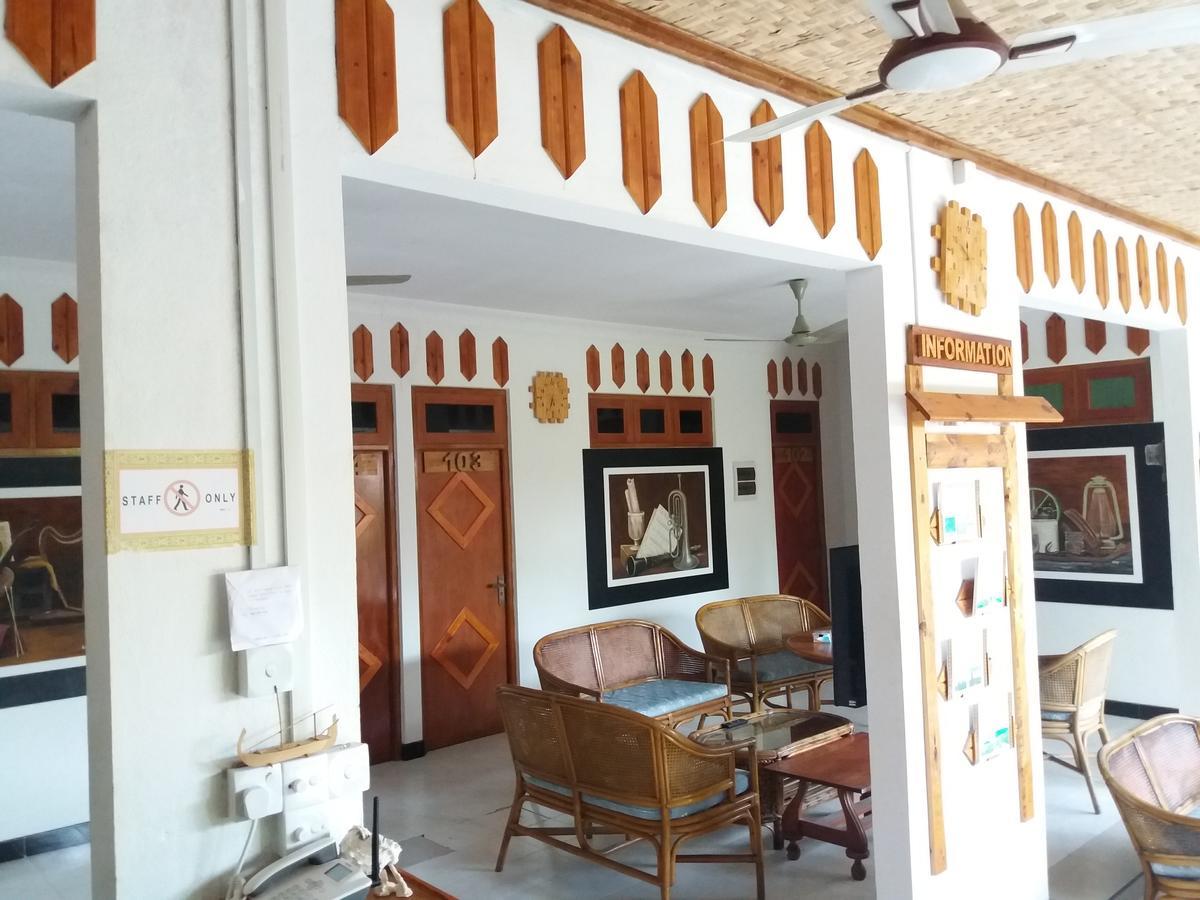 Alvi Star Inn Thulhaadhoo Exterior foto